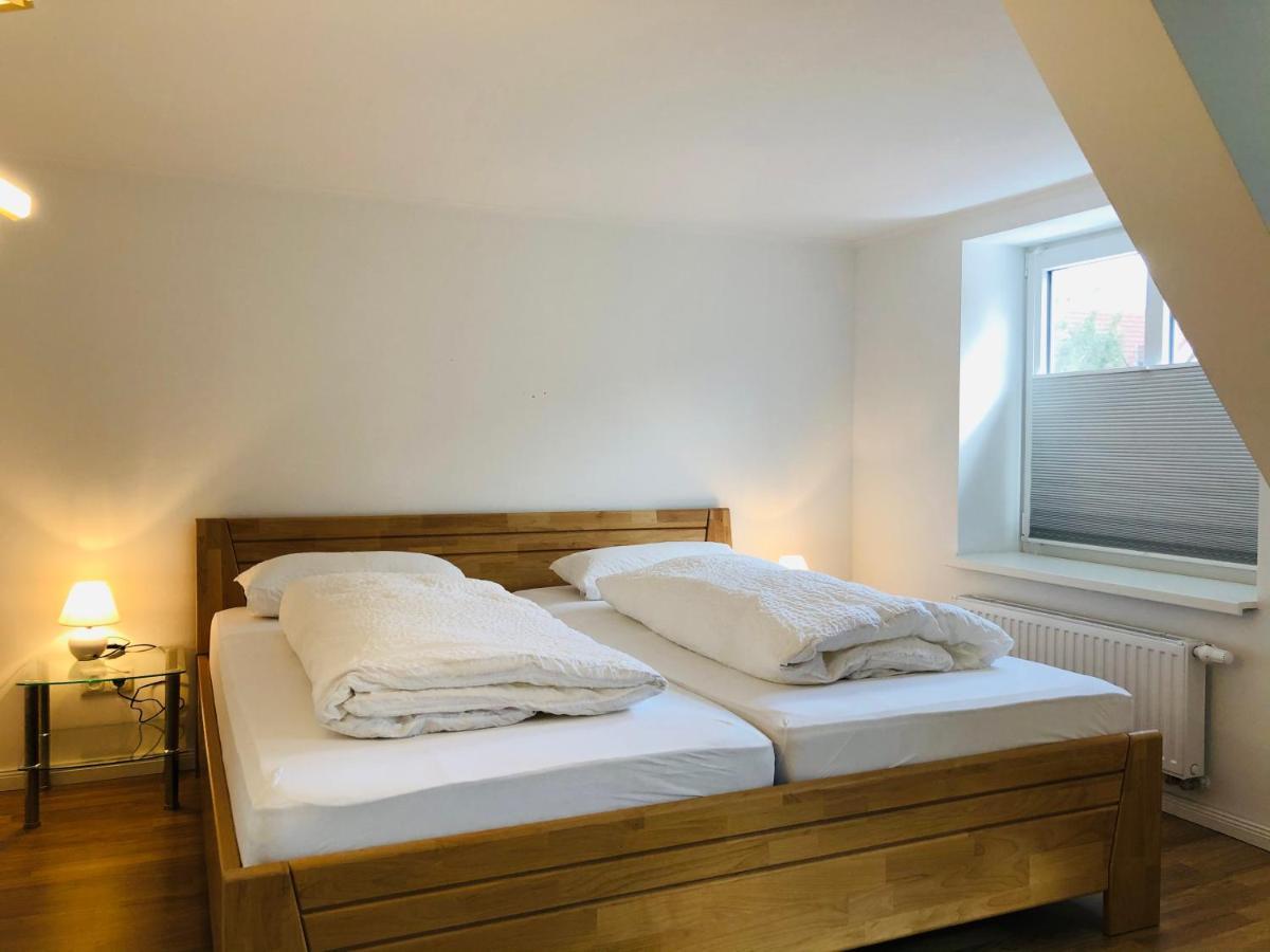 Altstadthus-Gemuetliches Ferienhaus Mit Gaertchen Friedrichstadt Exterior foto